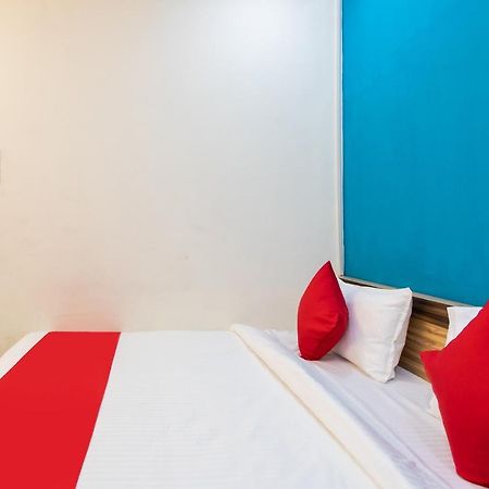Oyo 24196 Hotel Shreenath Palace Ujjain Ngoại thất bức ảnh