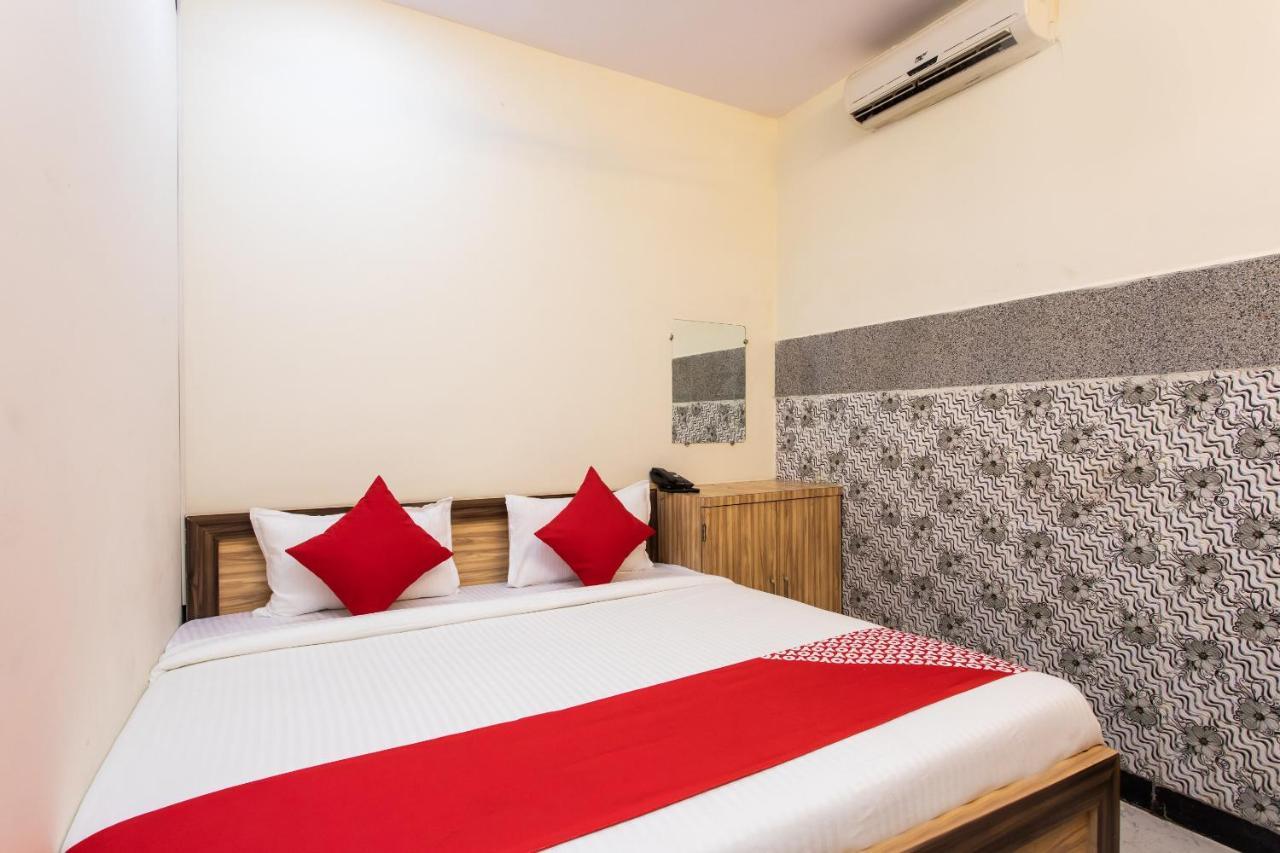 Oyo 24196 Hotel Shreenath Palace Ujjain Ngoại thất bức ảnh