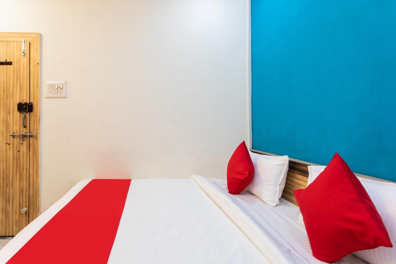 Oyo 24196 Hotel Shreenath Palace Ujjain Ngoại thất bức ảnh
