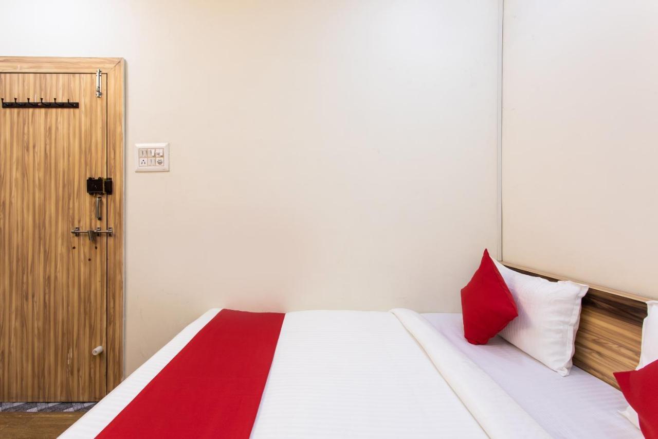Oyo 24196 Hotel Shreenath Palace Ujjain Ngoại thất bức ảnh