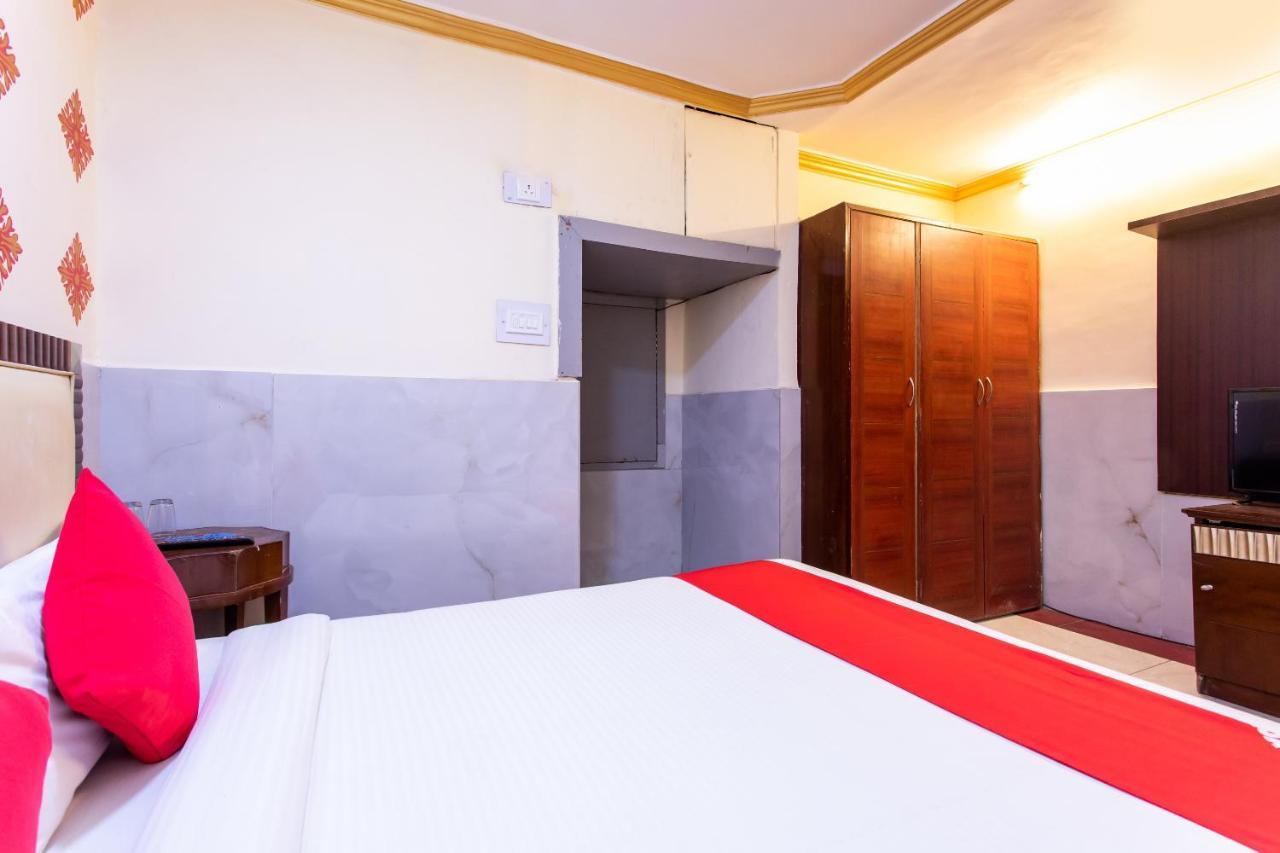 Oyo 24196 Hotel Shreenath Palace Ujjain Ngoại thất bức ảnh