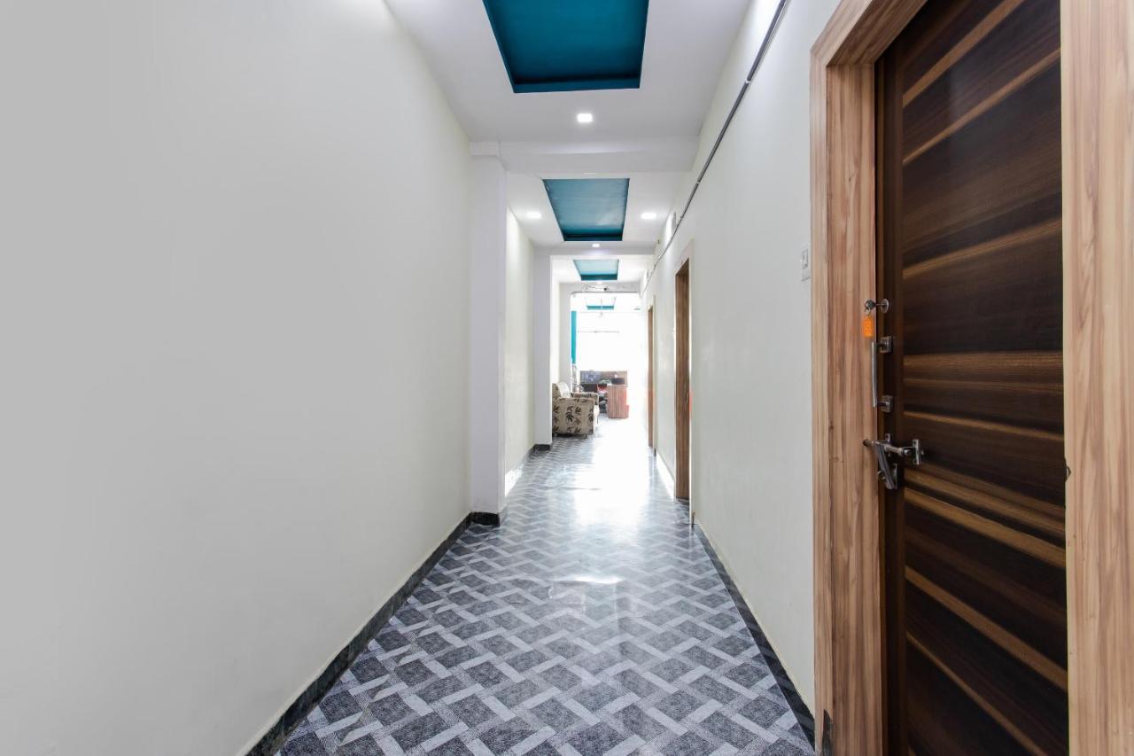 Oyo 24196 Hotel Shreenath Palace Ujjain Ngoại thất bức ảnh