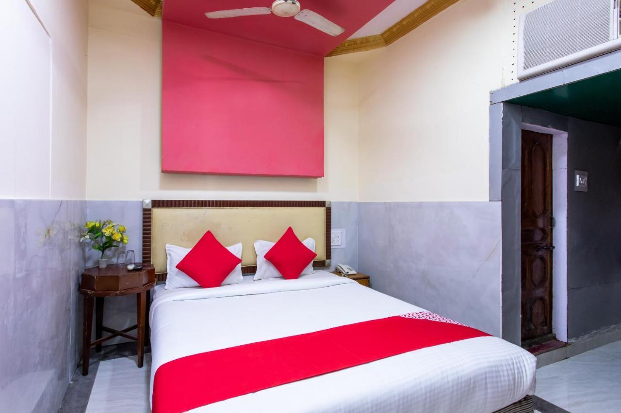 Oyo 24196 Hotel Shreenath Palace Ujjain Ngoại thất bức ảnh